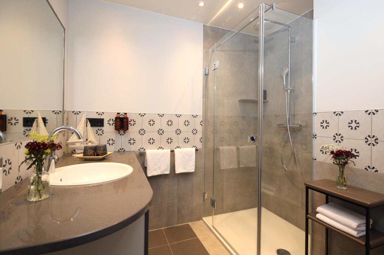 Seehotel Niedernberg - Das Dorf Am See Экстерьер фото